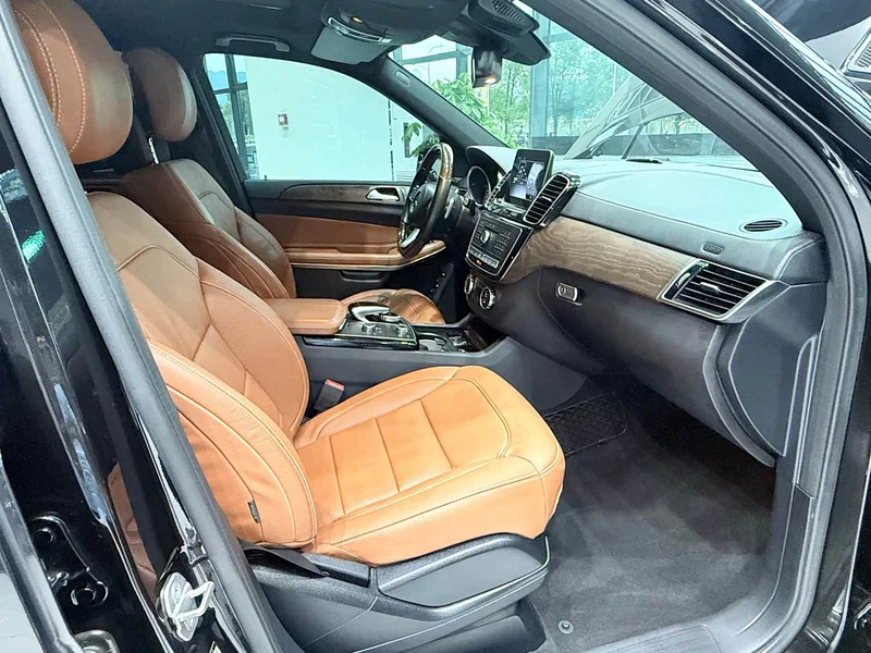 Mercedes-Benz GLS — фото 12