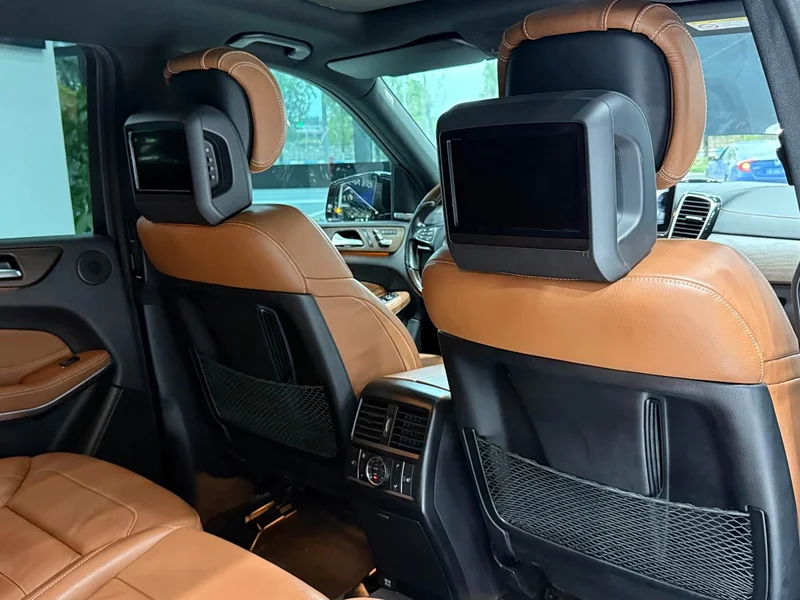 Mercedes-Benz GLS — фото 13