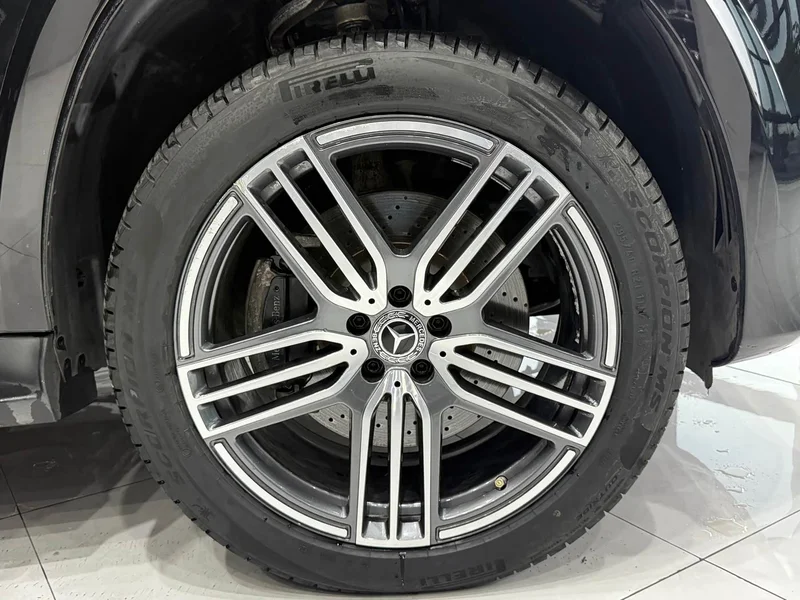 Mercedes-Benz GLS — фото 15