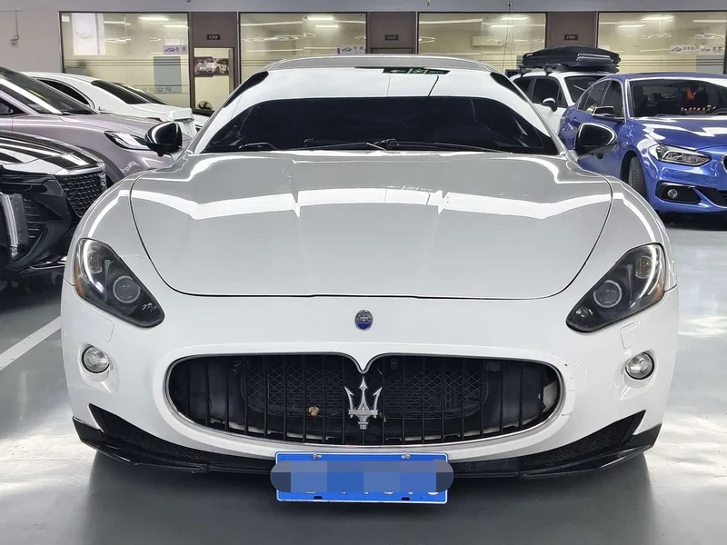 Maserati GranTurismo — фото 2