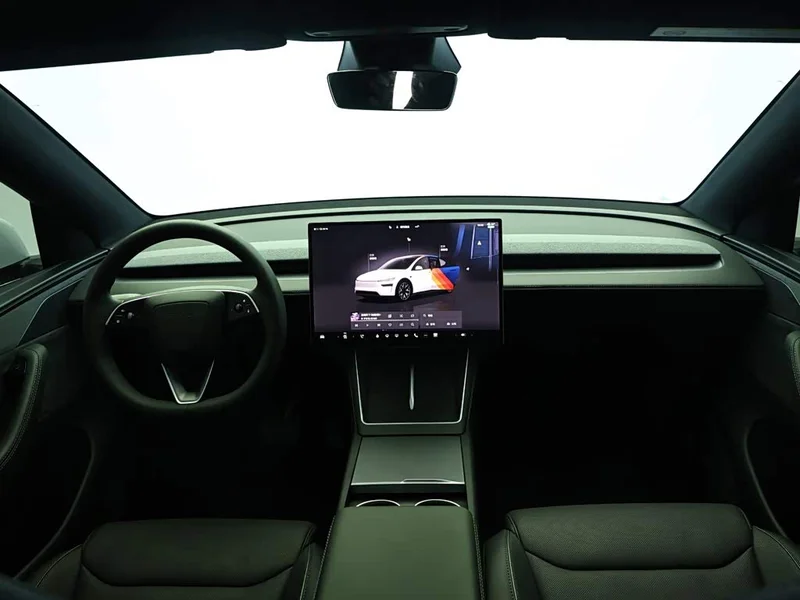 Tesla Model Y — фото 14