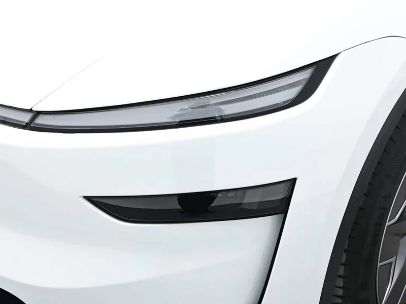 Tesla Model Y — фото 17