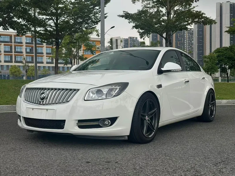 Buick Regal — фото 1