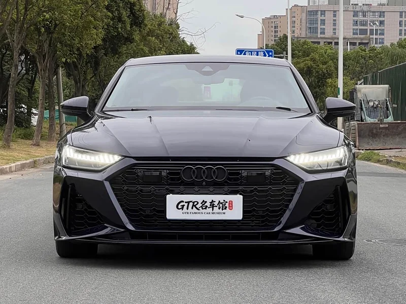 Audi A7 — фото 2
