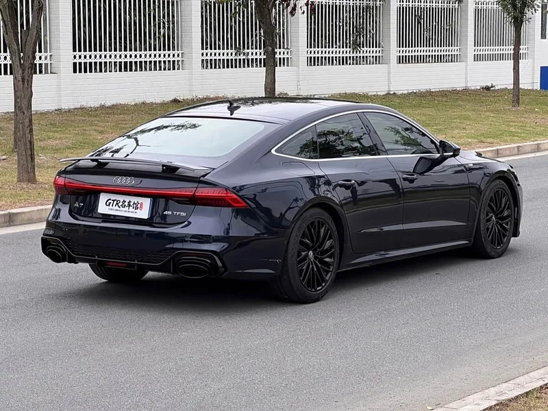 Audi A7 — фото 10