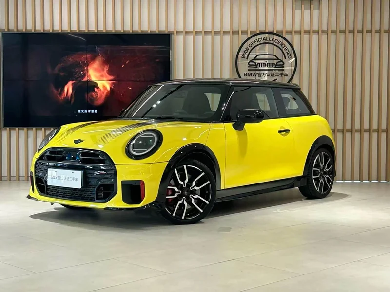 MINI JCW — фото 1