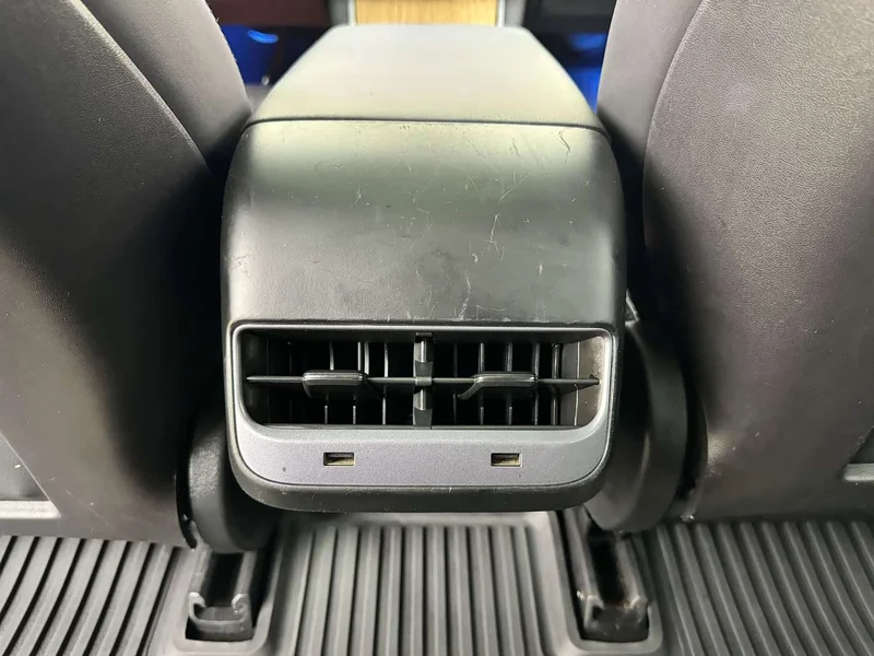 Tesla Model 3 — фото 13