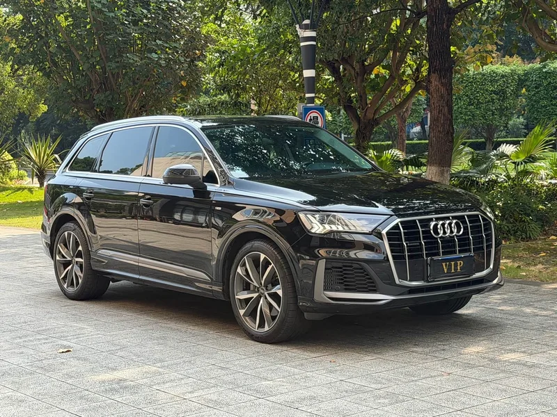 Audi Q7 — фото 3