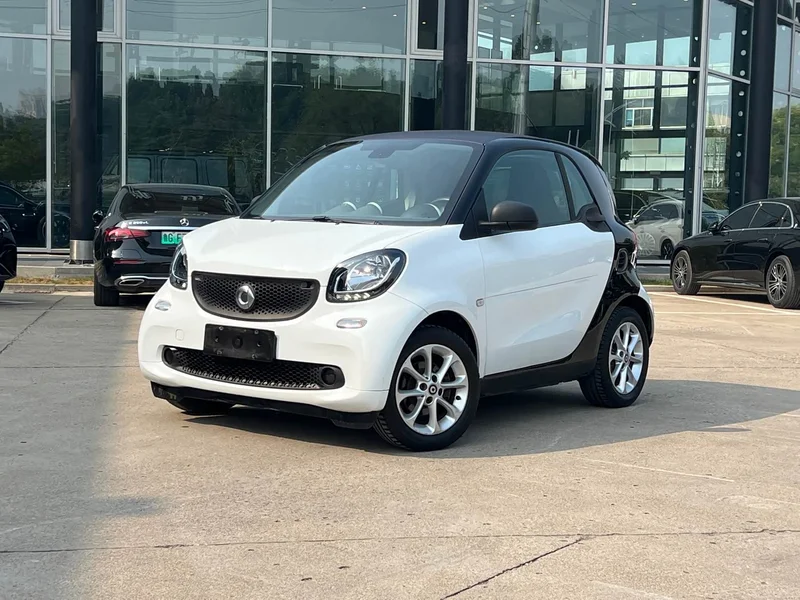 Smart Fortwo — фото 1