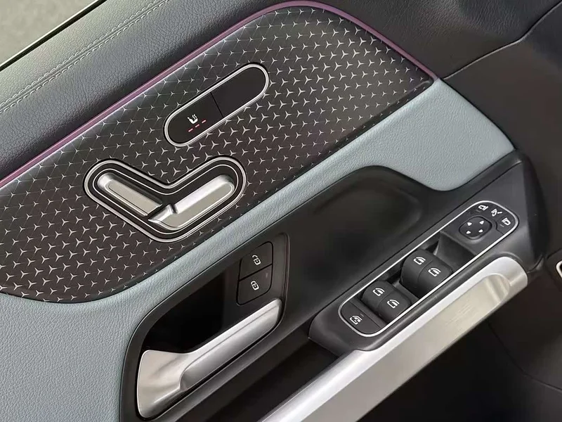 Mercedes-Benz EQB — фото 14