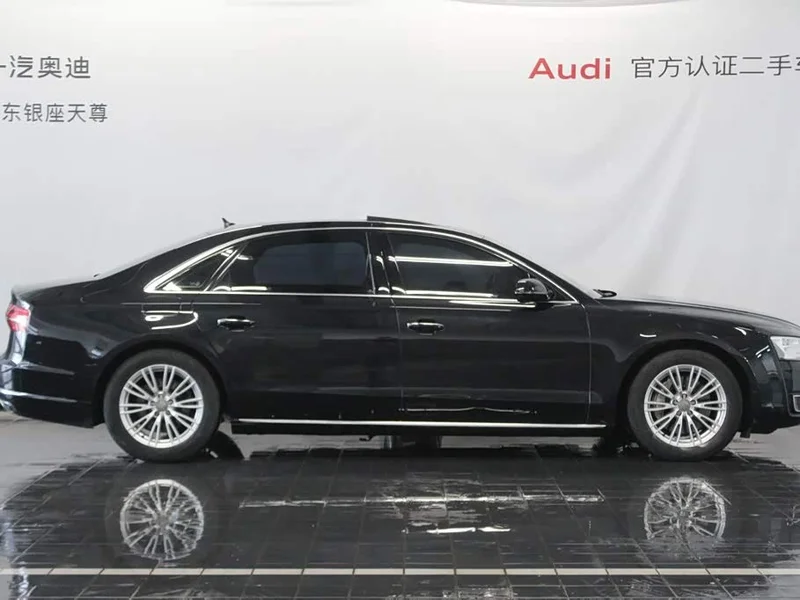 Audi A8 — фото 4