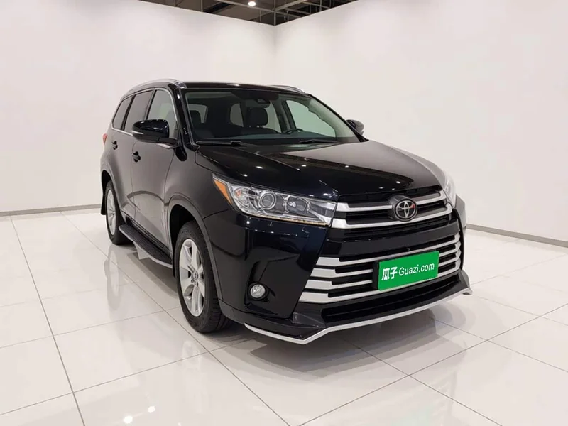 Toyota Highlander — фото 3