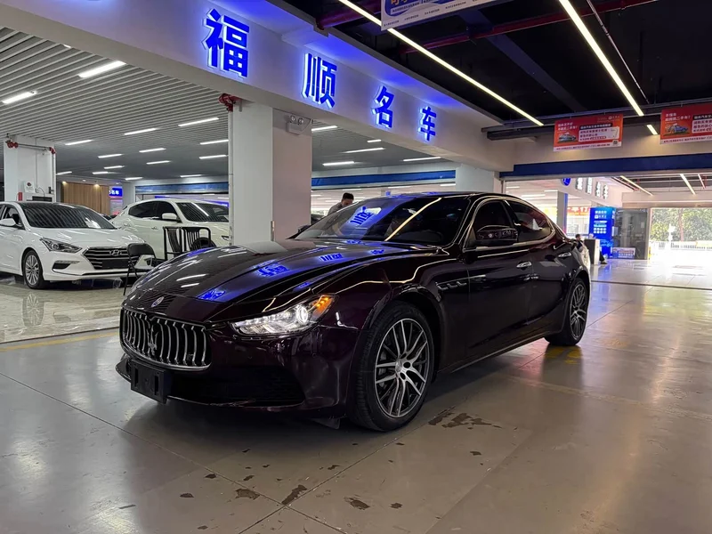 Maserati Ghibli — фото 1