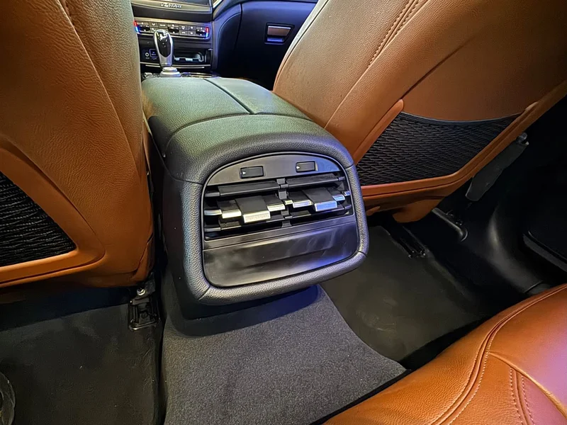 Maserati Ghibli — фото 17