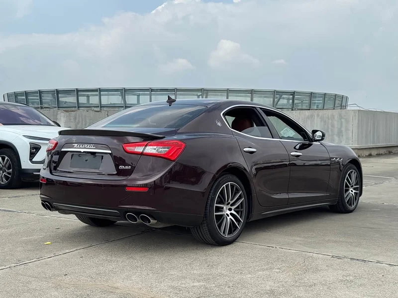 Maserati Ghibli — фото 25