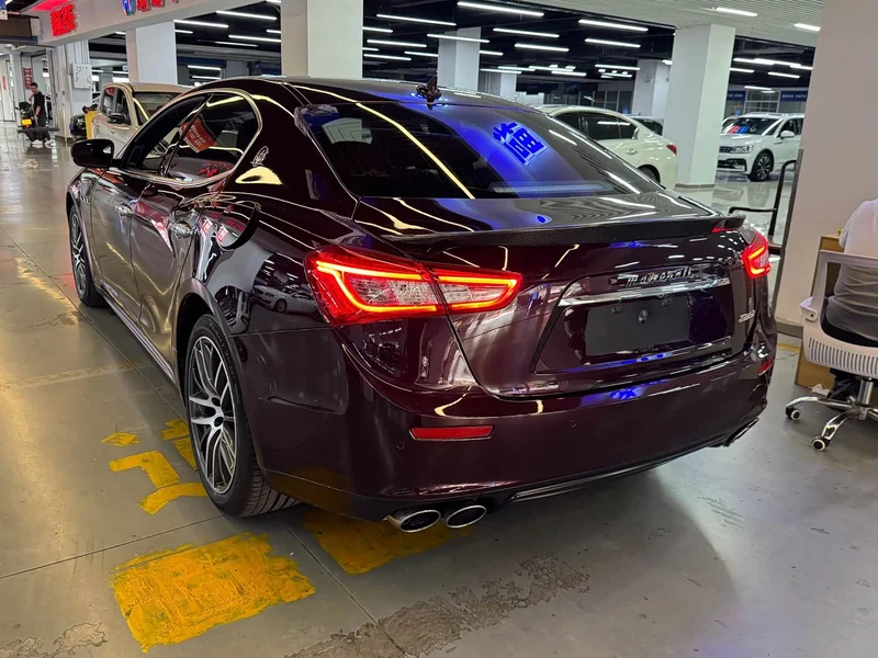 Maserati Ghibli — фото 7