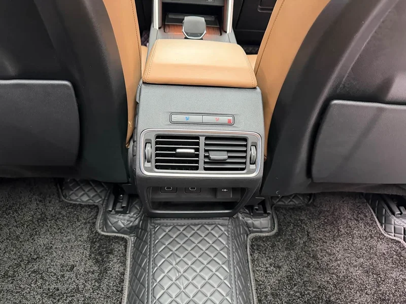 Land Rover Discovery — фото 16