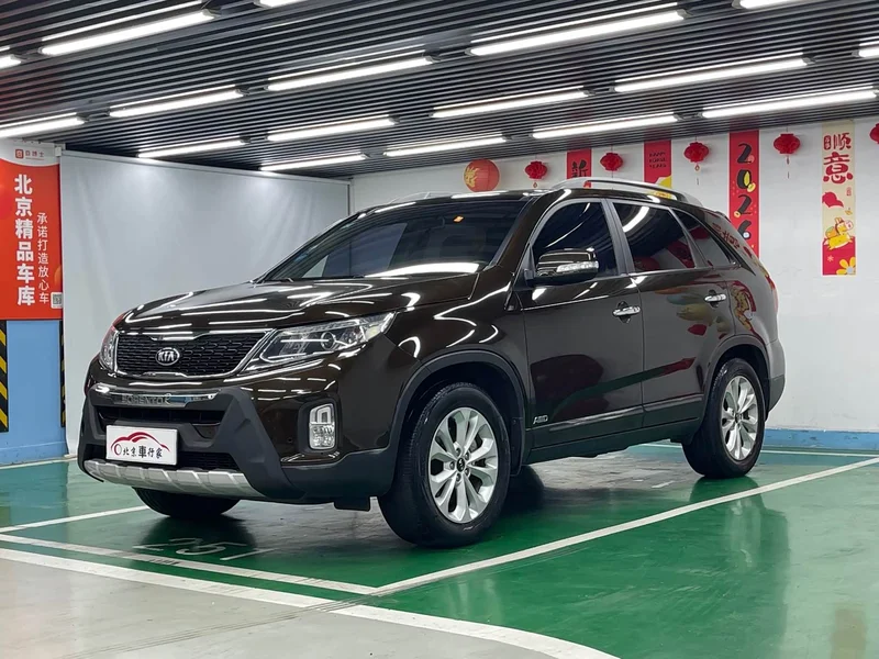 Kia Sorento — фото 1