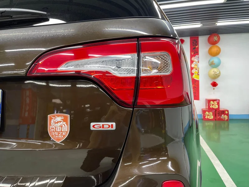 Kia Sorento — фото 26