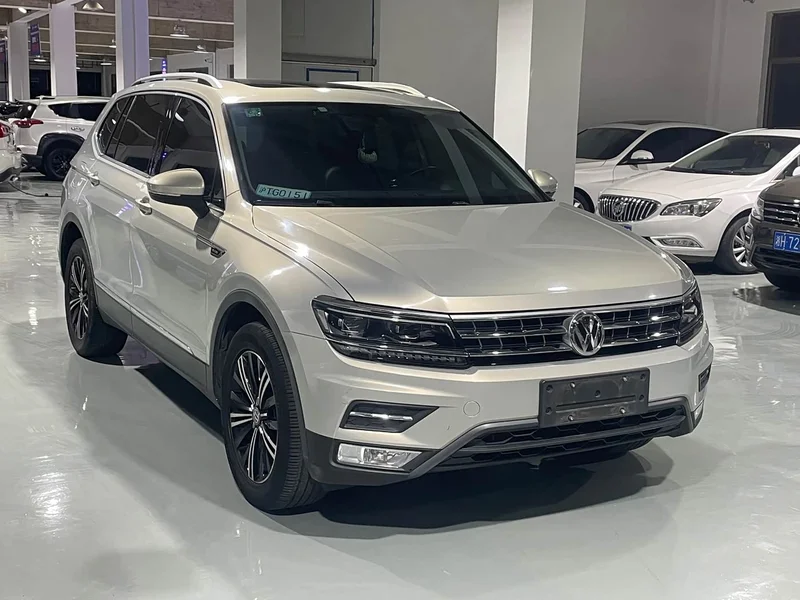 Volkswagen Tiguan L — фото 3