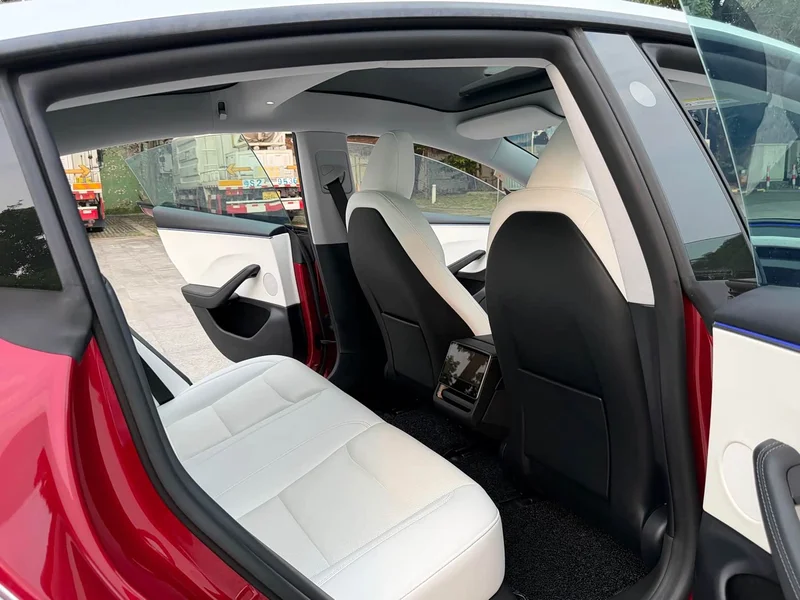 Tesla Model 3 — фото 15
