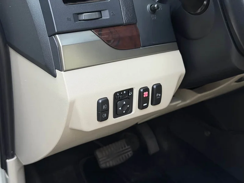 Mitsubishi Pajero (Imported) — фото 14