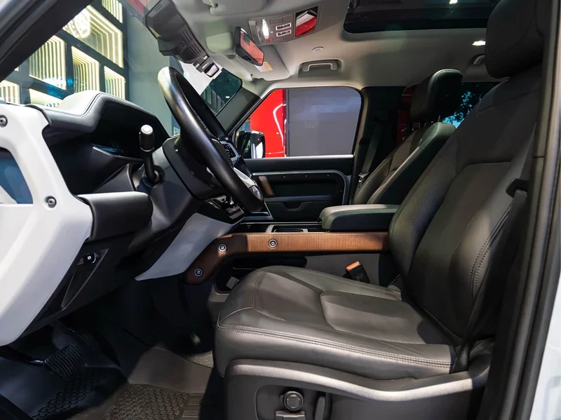 Land Rover Defender — фото 18