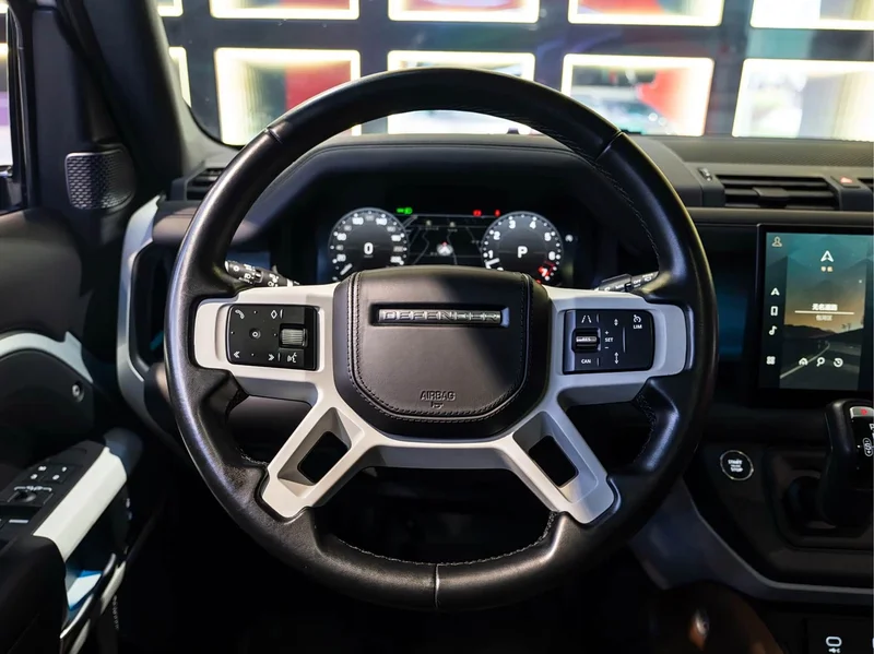 Land Rover Defender — фото 21
