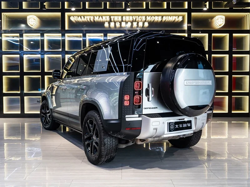 Land Rover Defender — фото 4