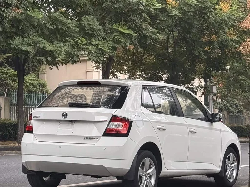 Skoda Citigo — фото 7