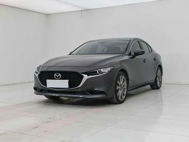 Mazda 3 Axela — фото 1