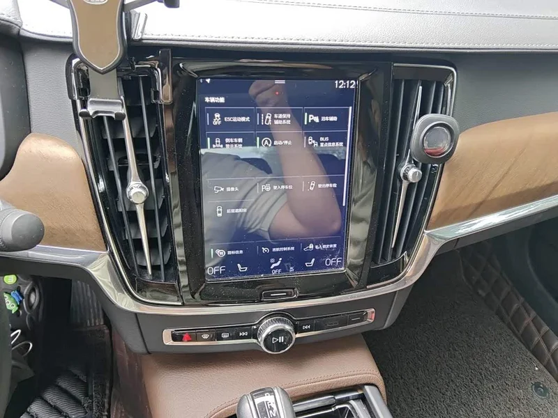 Volvo S90 — фото 14