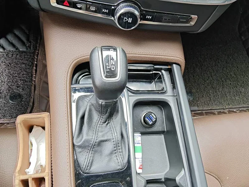 Volvo S90 — фото 15