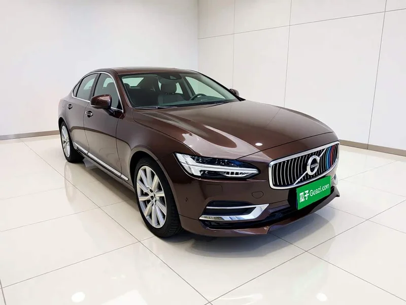 Volvo S90 — фото 3