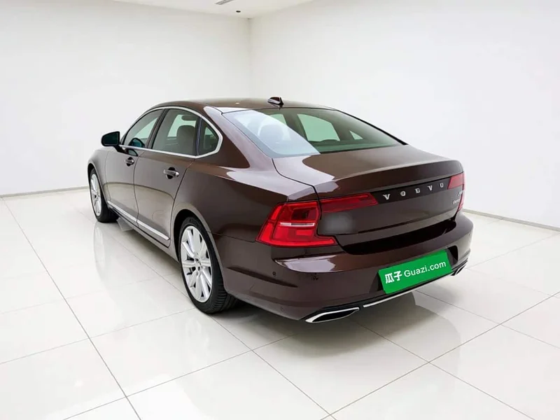 Volvo S90 — фото 4