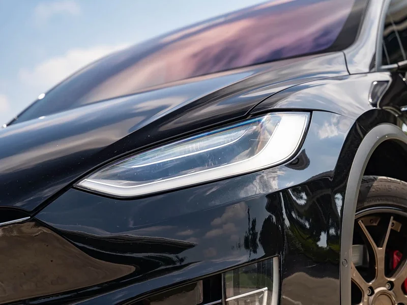 Tesla Model X — фото 7
