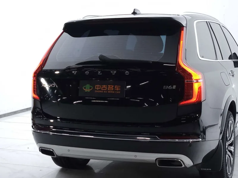 Volvo XC90 — фото 19