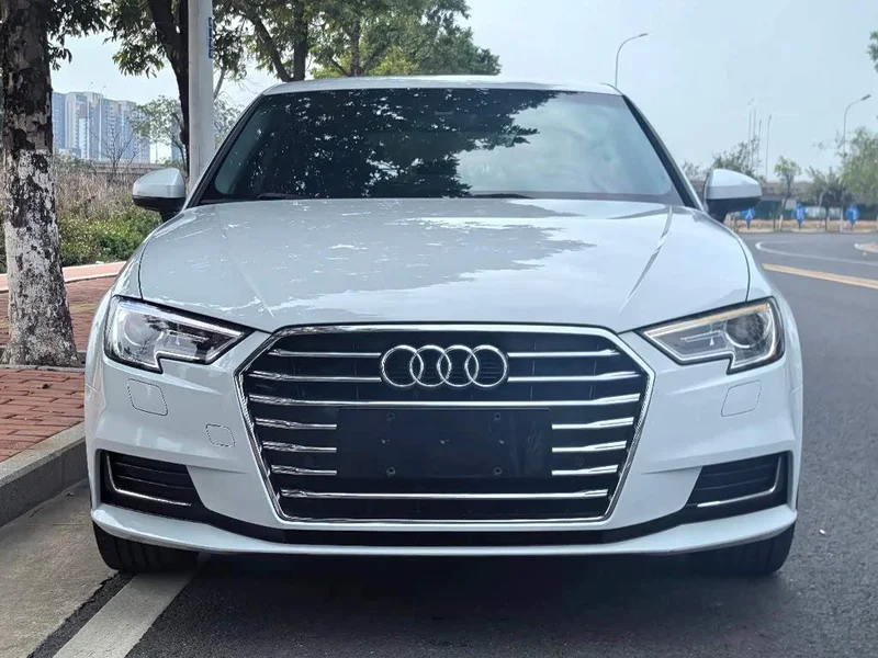 Audi A3 — фото 2