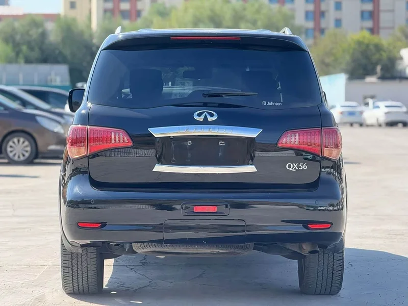 Infiniti QX — фото 8