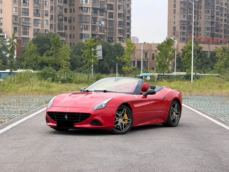 Ferrari California T — фото 1
