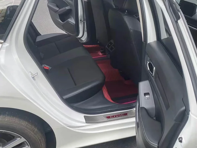 Honda Civic — фото 14