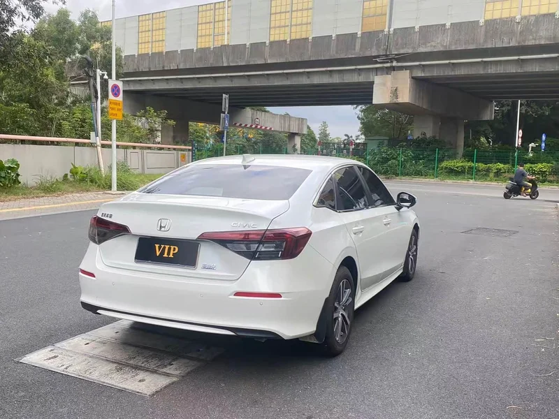 Honda Civic — фото 5