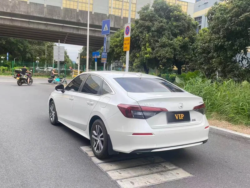 Honda Civic — фото 6