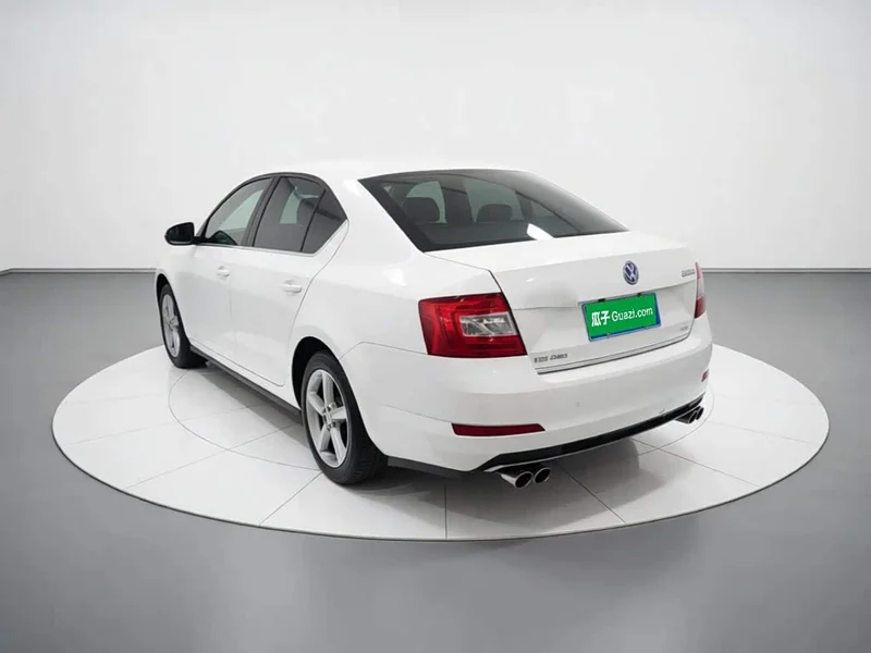Volkswagen Octavia — фото 4