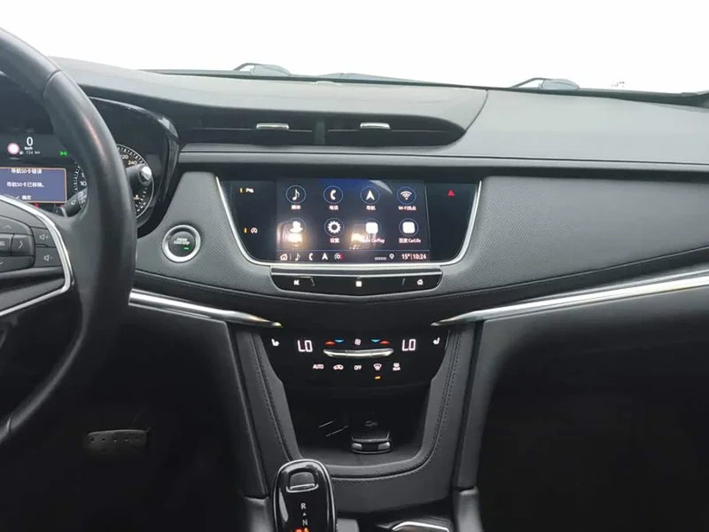 Cadillac XT5 — фото 13