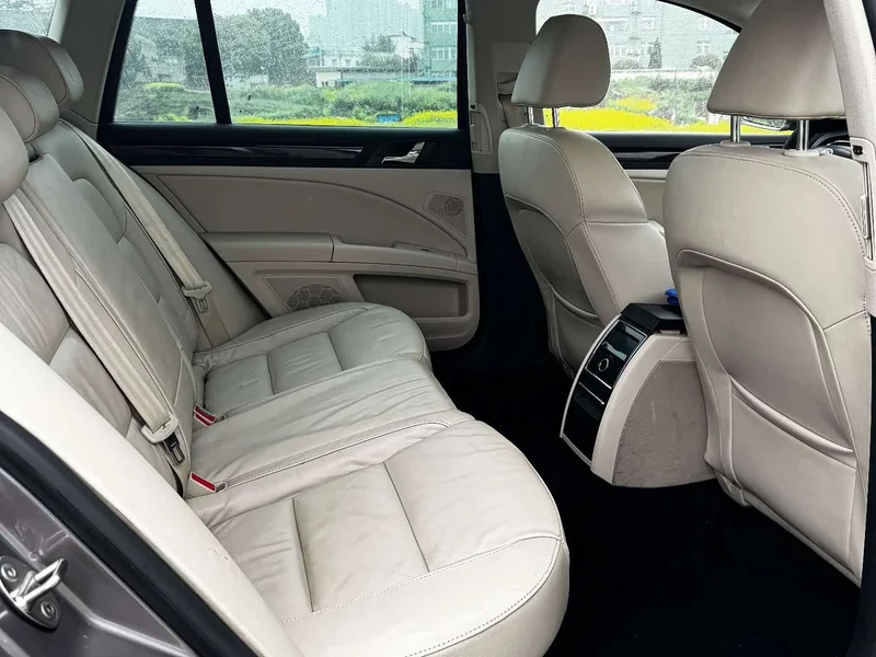 Skoda Superb — фото 8