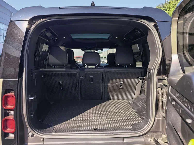 Land Rover Defender — фото 13