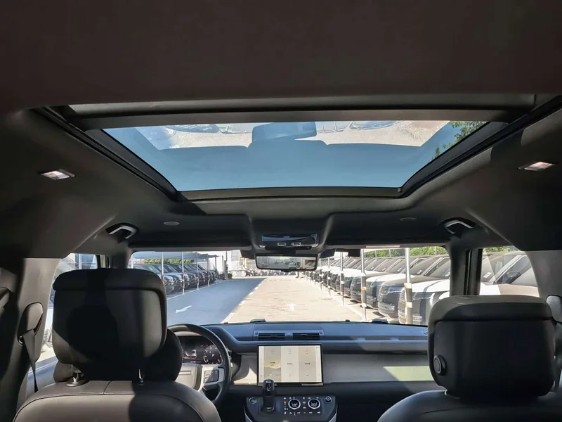 Land Rover Defender — фото 6