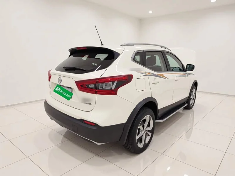Nissan Qashqai — фото 6