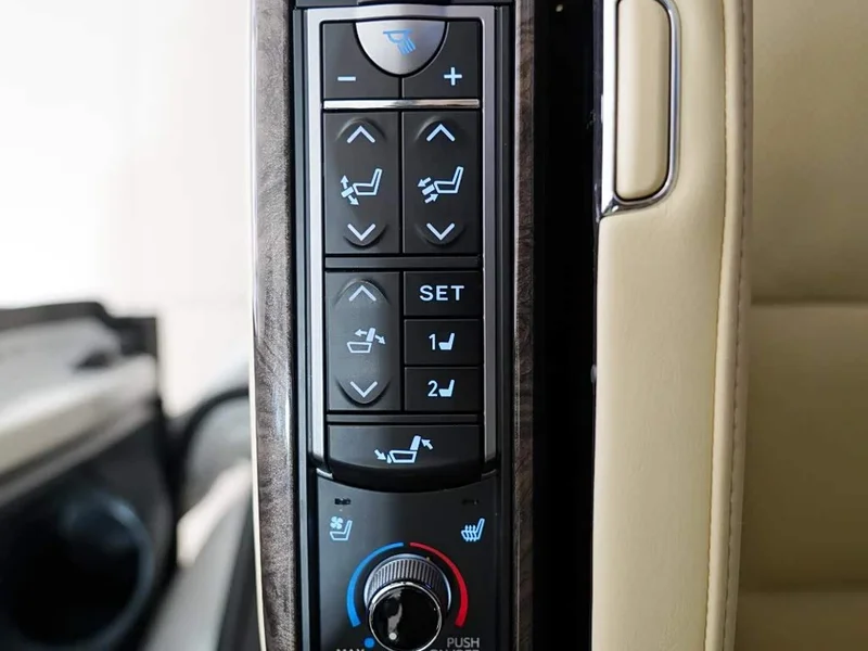 Toyota Vellfire — фото 16